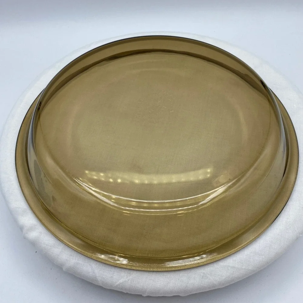 Vintage Pyrex 9 Inch Pie Plate 209 Amber Brown Fireside Glass USA Retro Bake MCM